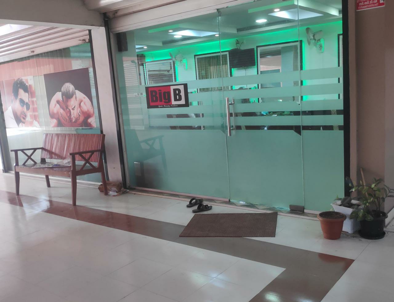 Big B Gents beauty parlour kakkattil